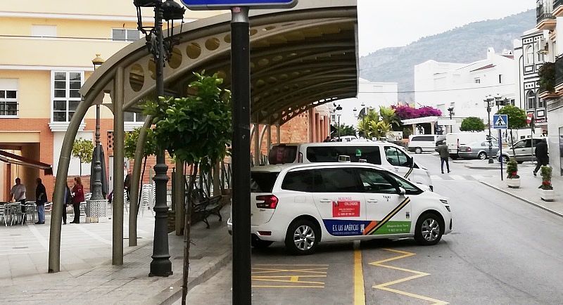 El Gobierno andaluz aprueba el decreto de modernización del sector del taxi