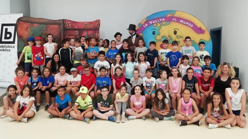 Más de 600 alumnos y alumnas de 3º de Primaria participan en un cuentacuentos en la Biblioteca