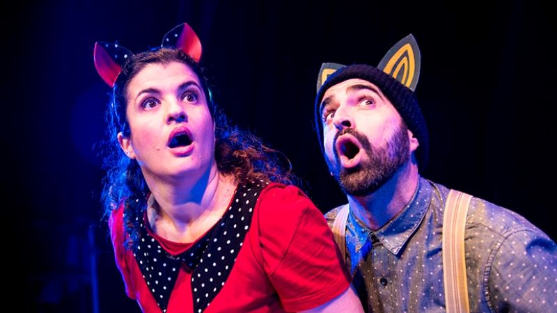 "Debajo del tejado", de la compañía malagueña Pata Teatro, pondrá el broche de oro al ciclo de Teatro Infantil