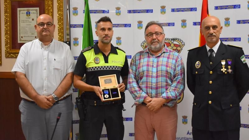 El alcalde lamenta que el PSOE falsee la realidad sobre la seguridad en Alhaurín para crear alarmismo