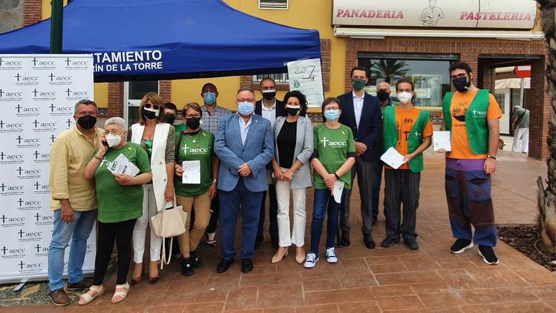 Las autoridades se unen a la campaña de la AECC en el Día Mundial Sin Tabaco