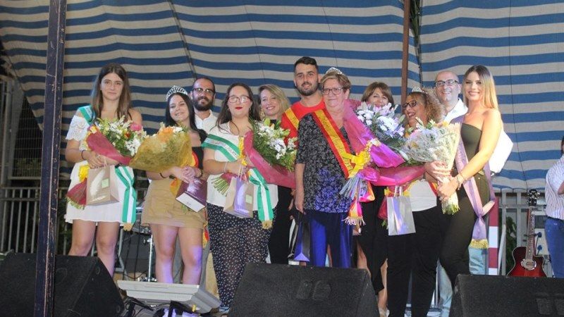 Los vecinos de la barriada de El Peñón celebraron por todo lo alto su verbena del verano