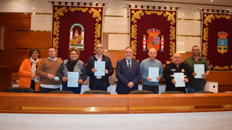 Cinco empleados municipales obtienen la promoción interna a categoría superior tras superar las pruebas