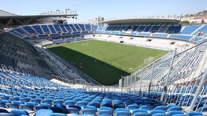El Málaga no sale del pozo