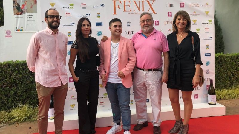 Multitudinaria y emotiva presentación del cortometraje 'Fénix', del joven Jesús Fernández, un alegato contra la homofobia