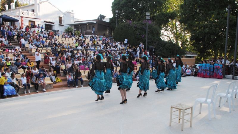 Escolares de Alhaurín demuestran su arte y talento en el IV Festival Solidario de Primavera