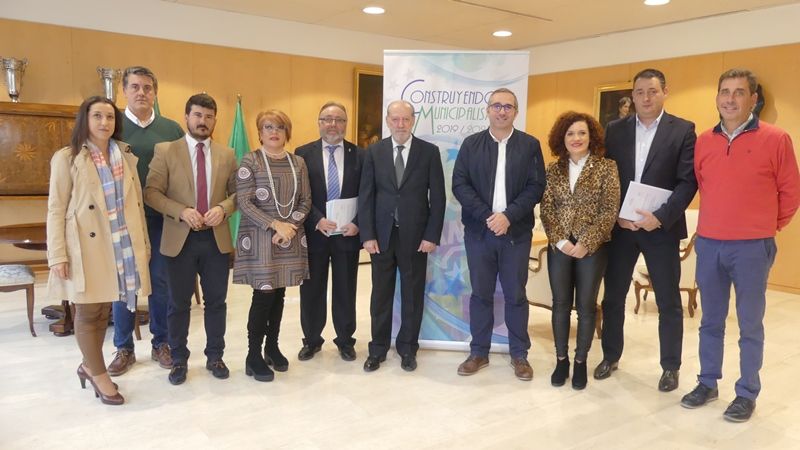 La FAMP pide revisar “con urgencia” la financiación para la prestación de las ayudas a domicilio