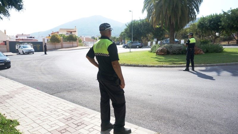 Alhaurín de la Torre realiza una campaña de control de perros potencialmente peligrosos