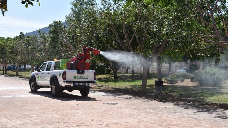 Nueva campaña de tratamiento contra el mosquito tigre en las zonas verdes de Alhaurín de la Torre