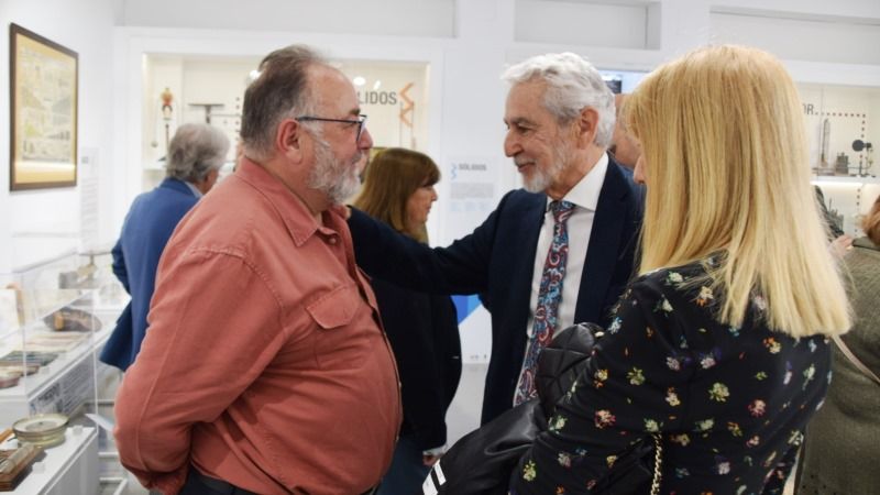 La historia del microscopio protagoniza la nueva exposición del Museo Andaluz de Educación