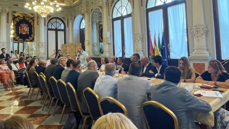 Villanova defiende “agilizar al máximo” los procesos administrativos para resolver los retos del agua, la movilidad y la vivienda