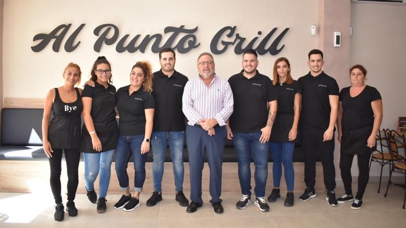 Inauguración de la nueva hamburguesería gourmet 'Al punto grill' en la calle Málaga