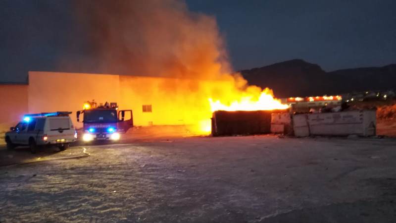 Detenida una persona tras varios fuegos intencionados en dos días en el polígono industrial