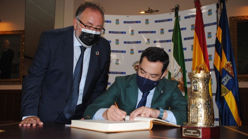 Juanma Moreno anuncia en Alhaurín de la Torre que la Junta asumirá la obra del desdoblamiento