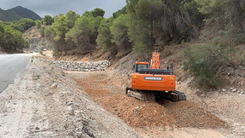 Alhaurín de la Torre acomete la limpieza de los diques areneros de cara a las lluvias