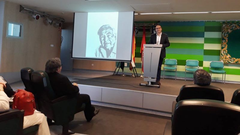 Emotivo homenaje de la Universidad Autónoma de Madrid al profesor Jesús Asensi, impulsor del MAE