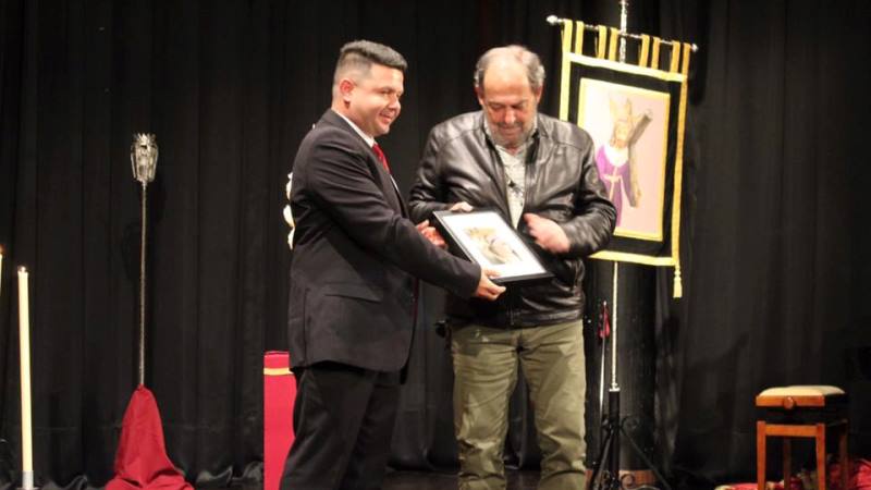 La Asociación de Jesús Caído y la Amargura reconoce el apoyo de la Fundación Las Canteras