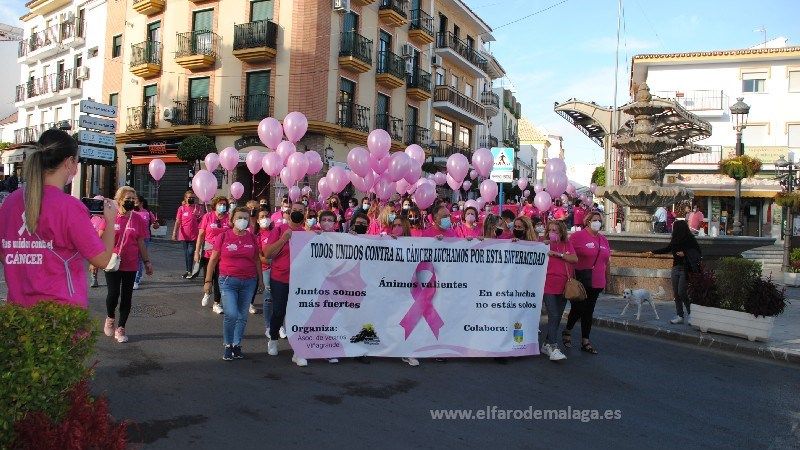 Más de 100 personas secundan la IX Marcha Contra el Cáncer, tras un año de parón por la pandemia