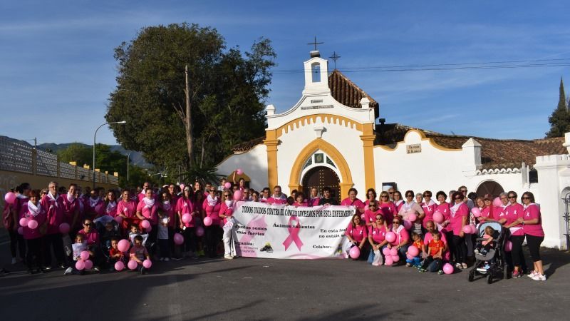 Más de un centenar de personas participaron en la IV Marcha contra el Cáncer de Alhaurín de la Torre