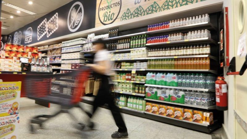 Cruz Roja suscribe un acuerdo con la cadena de supermercados Maskom para coordinar las donaciones de alimentos