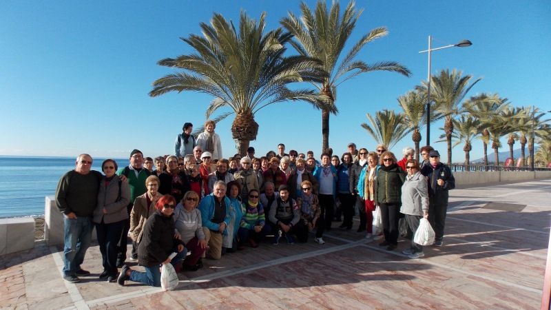 La Fundación, con los mayores de Alhaurín de la Torre en la Senda Litoral