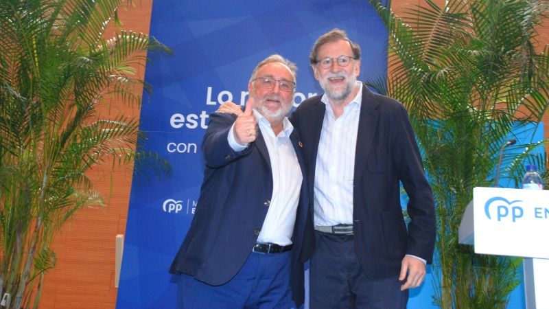 Mariano Rajoy y Carolina España apoyan a Villanova en un multitudinario acto con interventores y apoderados del Partido Popular