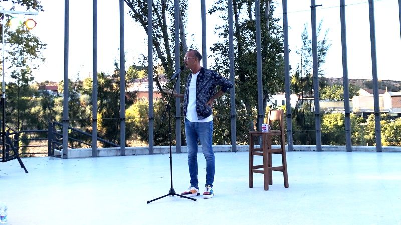 El actor Miguel Ángel Martín protagoniza un divertido monólogo en El Portón