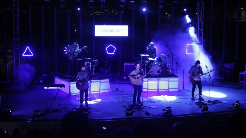 Niños Mutantes refrescan una calurosa noche de verano con su ‘Ventanas’