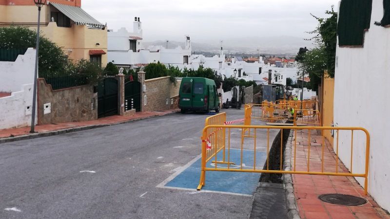 El Ayuntamiento ejecuta obras de mejora de las infraestructuras de agua de la calle Alféizar