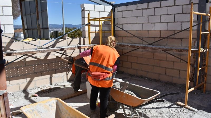 El Ayuntamiento de Alhaurín de la Torre amplía y mejora los centros sociales de El Romeral y Torrealquería