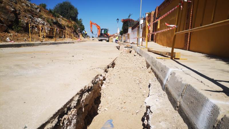 En marcha las obras de mejora de la red de abastecimiento de agua en El Lagar