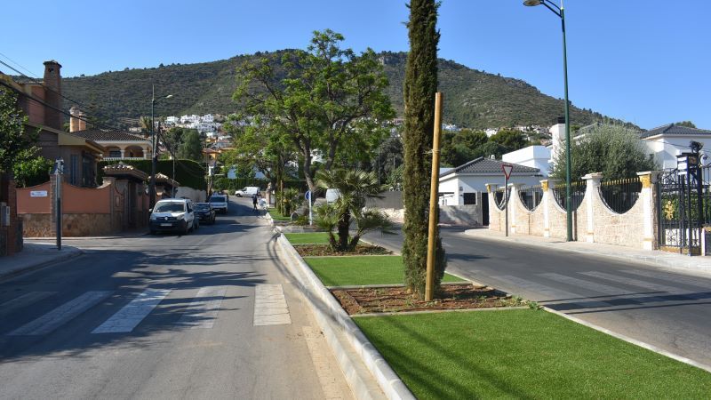 El Ayuntamiento ultima la mejora y transformación de la avenida principal de El Lagar