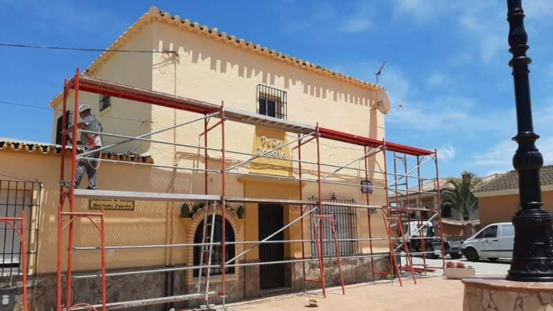 El Ayuntamiento de Alhaurín de la Torre acomete mejoras y reparaciones en el edificio de la Peña Zapata
