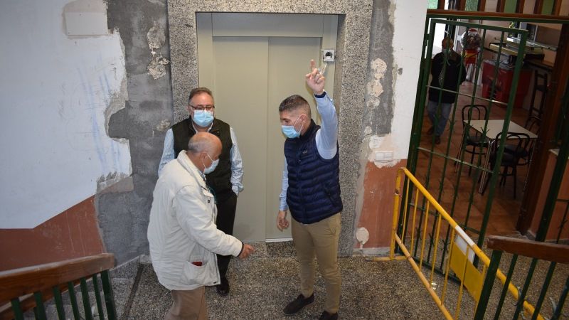 A punto de culminar la reforma y mejora de la accesibilidad del Mercado Municipal