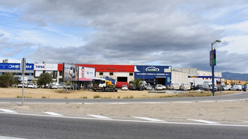 La próxima semana comienzan las obras de un nuevo aparcamiento entre la A-404 y el polígono