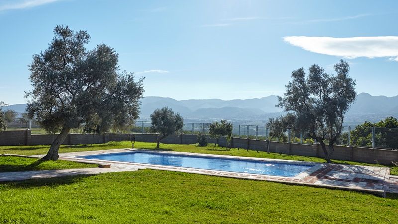 El próximo viernes abrirá la piscina de Torrealquería