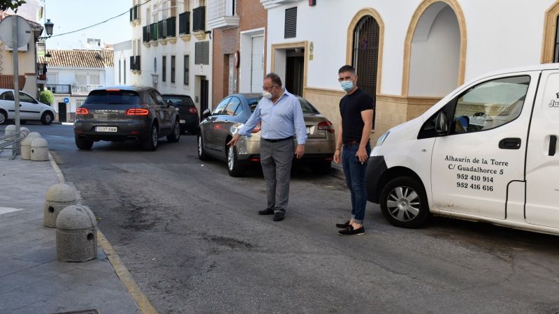 Refuerzo del plan de mantenimiento en las calles y caminos para el tráfico rodado en Alhaurín de la Torre