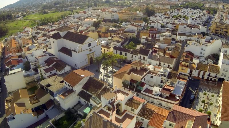 Alhaurín de la Torre proyecta la ampliación de la plaza de la iglesia de San Sebastián