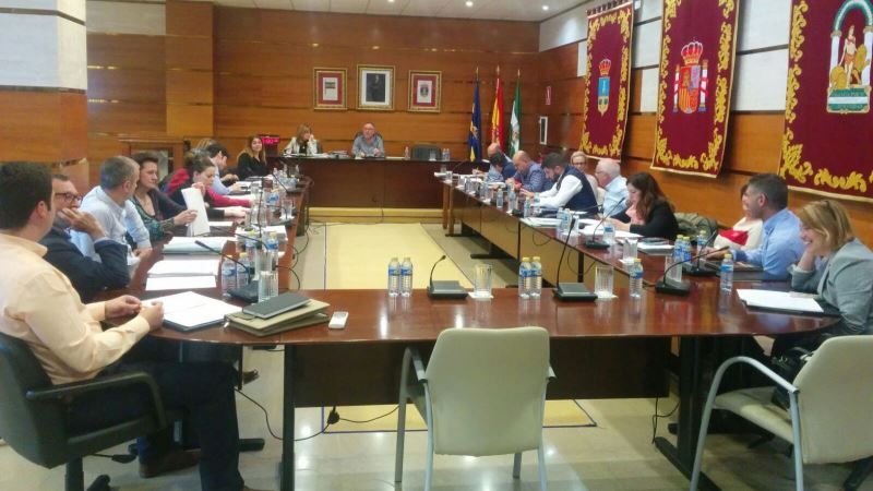 El PSOE critica que “los alhaurinos tengamos que perder patrimonio municipal por valor de 1.400.000.00 euros poder hacer frente inversiones”