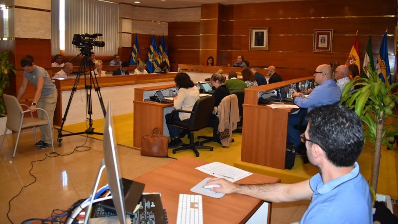 Villanova: “Procuramos la menor presión fiscal posible y la excelencia en los servicios públicos”