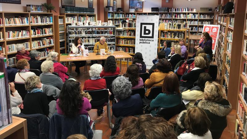 José Manuel Portero departe con los clubes de lectura sobre su última novela policiaca