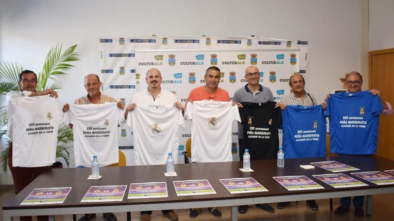 La Peña Madridista conmemora su 25 aniversario con un encuentro amistoso contra la Peña Barcelonista
