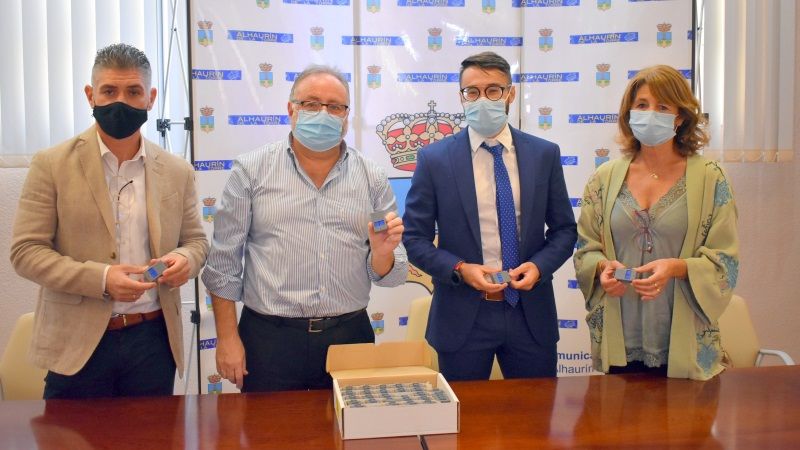 Alhaurín de la Torre estrena 18 semáforos adaptados para personas ciegas