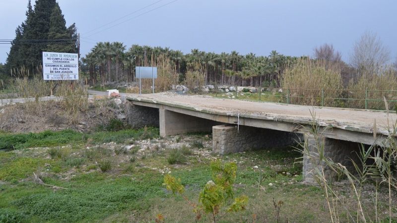 El Ayuntamiento de Alhaurín de la Torre propone a la Junta firmar un convenio para la reconstrucción del puente de Piamonte