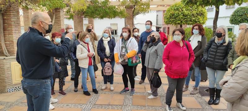 Buena acogida de la ruta guiada por el patrimonio histórico de Alhaurín de la Torre