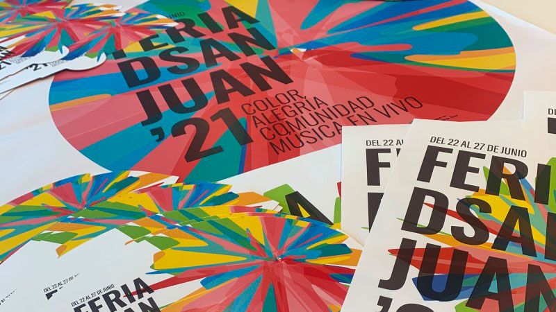 Comercio reparte más de 9.000 abanicos y material promocional de la Feria de San Juan