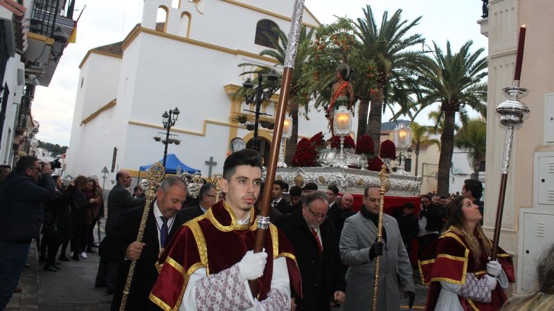La procesión de San Sebastián pone un brillante cierre a los actos en honor del Patrón