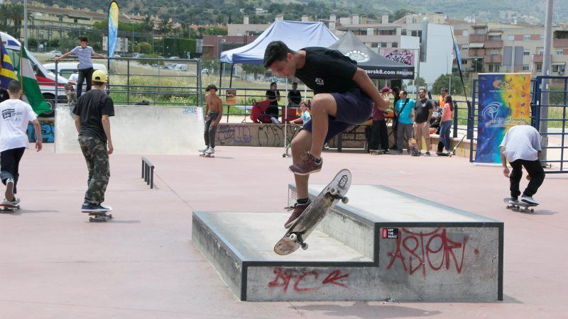 Alhaurín de la Torre consolida su pasión por el skate en la II edición de la 'Battle of Lauro'