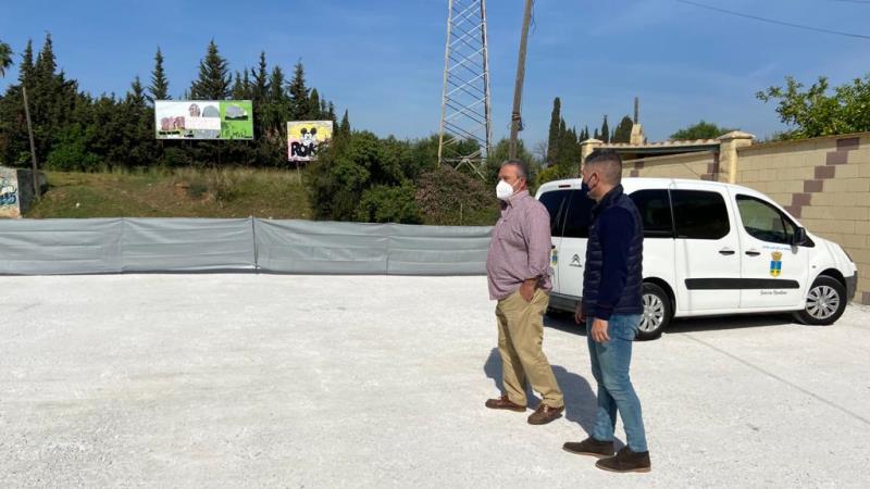 El Ayuntamiento habilita un nuevo aparcamiento al aire libre en la zona oeste