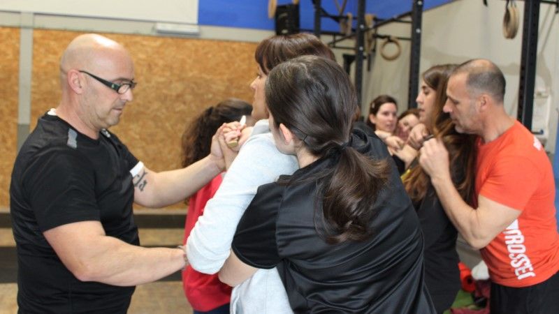 Éxito del primer Taller de Autodefensa y Seguridad para Mujeres en Alhaurín de la Torre
